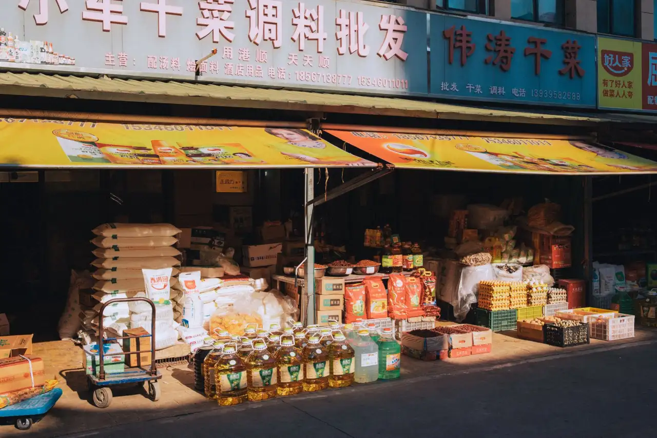 清洁用品与塑料制品在家庭场景中的应用选型指南
