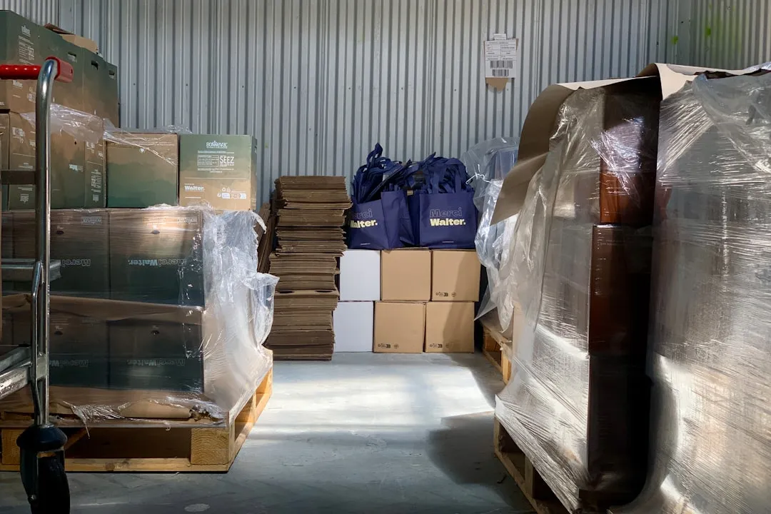 上海日用百货批发选品策略：兼顾家庭与便利店需求